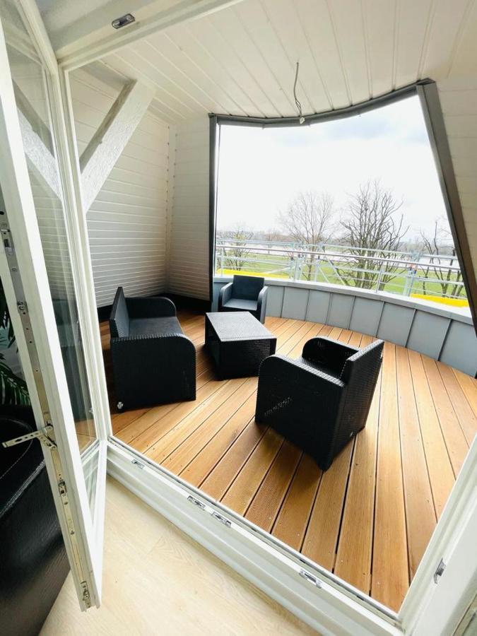 Luxury Rooftop Loft With River View 10Min To City Apartment Dusseldorf Luaran gambar